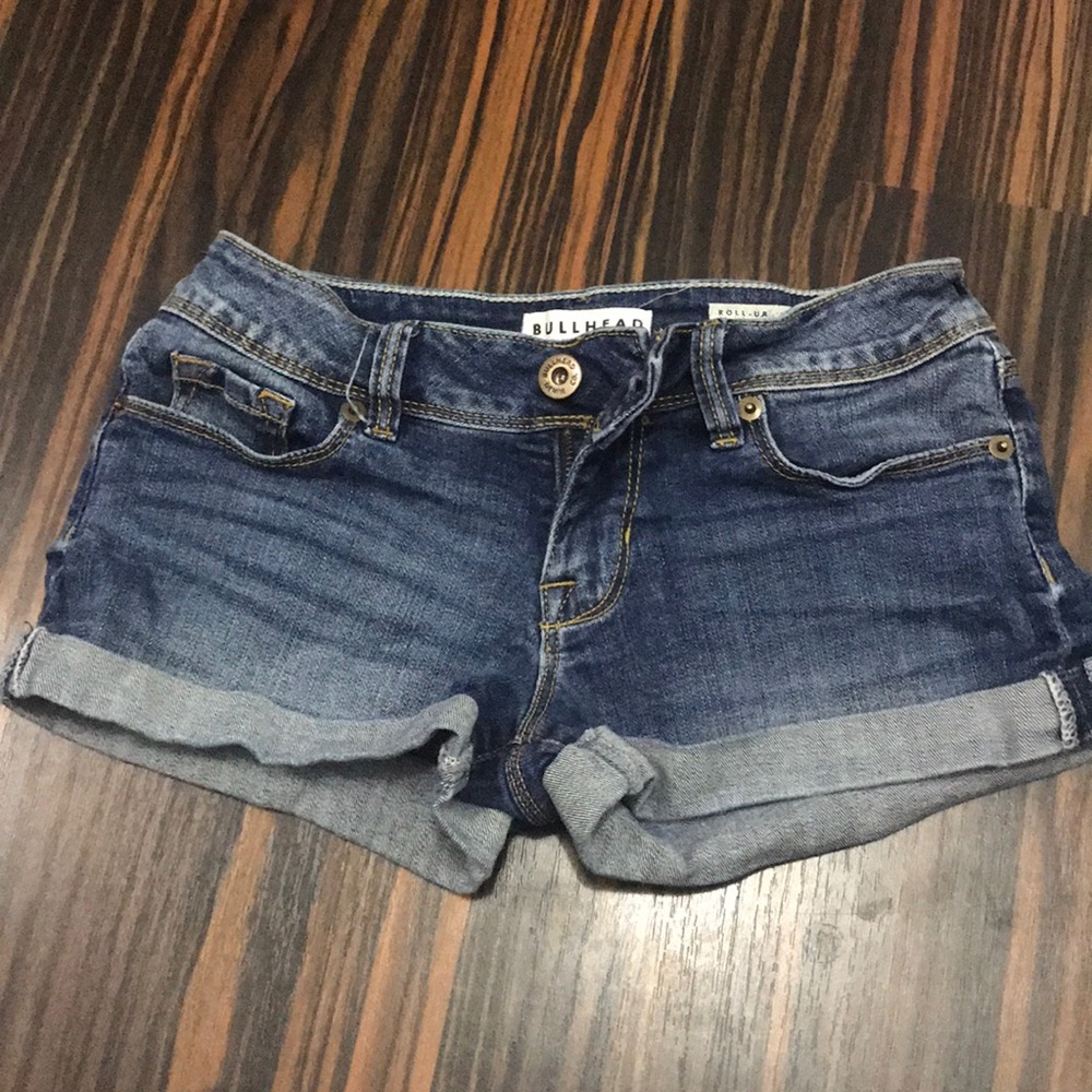 Like new bullhead shorts